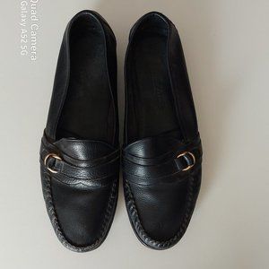 Cole Haan black Leather Loafers size 10.5